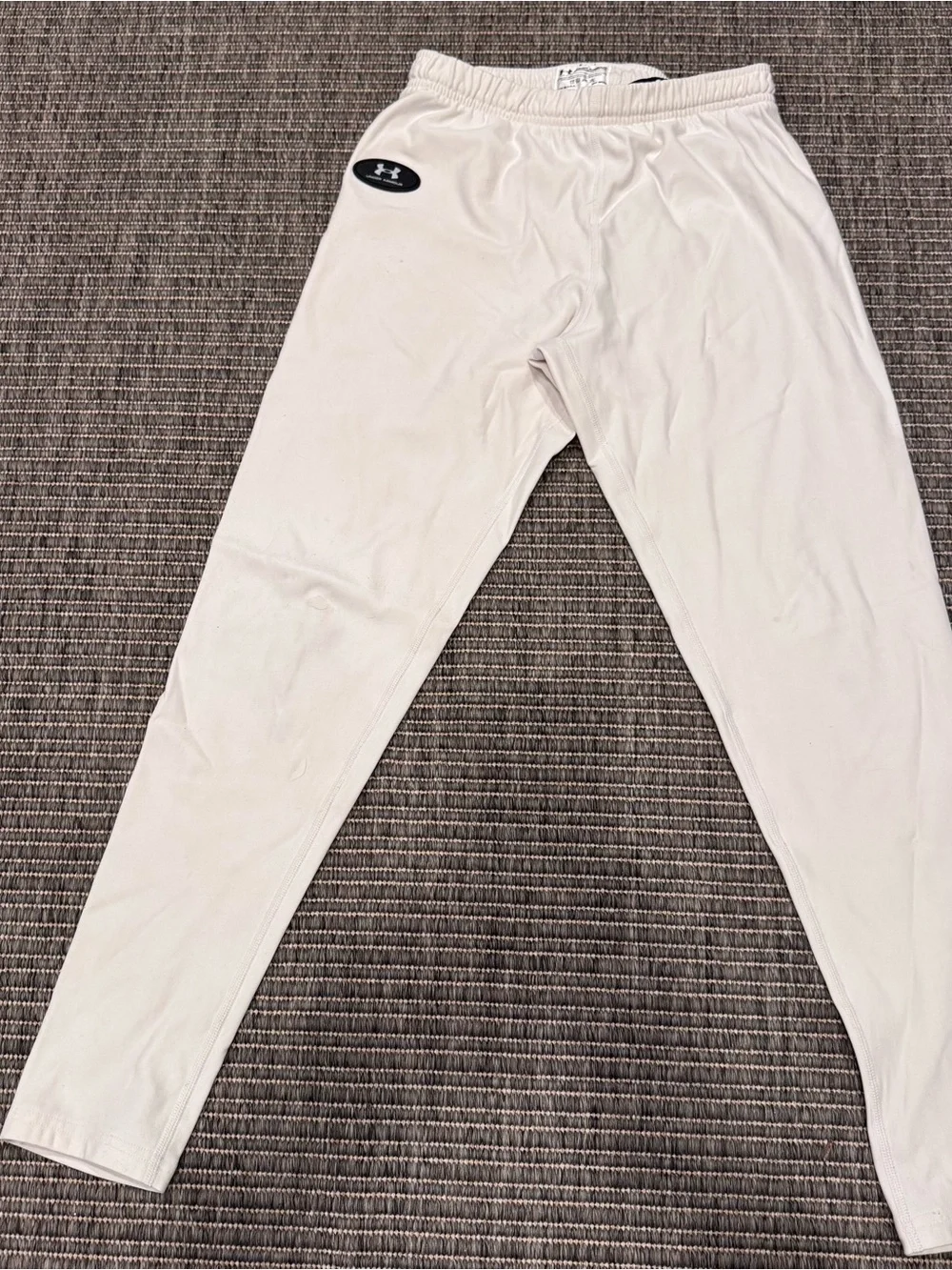 Under Armour Women’s Performance warm ups with Black Logo